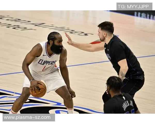 哈登状态回暖砍下28分8助快船战胜掘金总比分3比0晋级