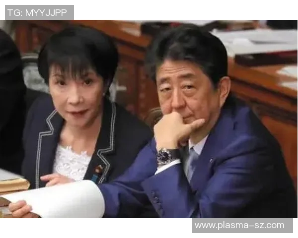 日本国脚与战犯合影引发争议英超球队致歉政界人士质疑高市早苗资格